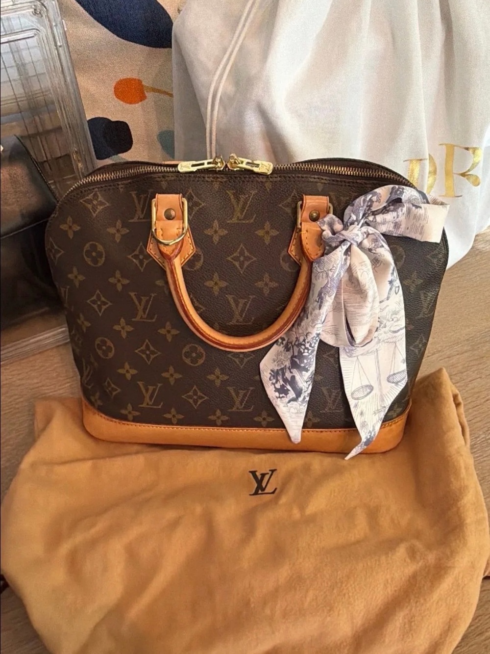 Classic Louis Vuitton Monogram Alma PM
